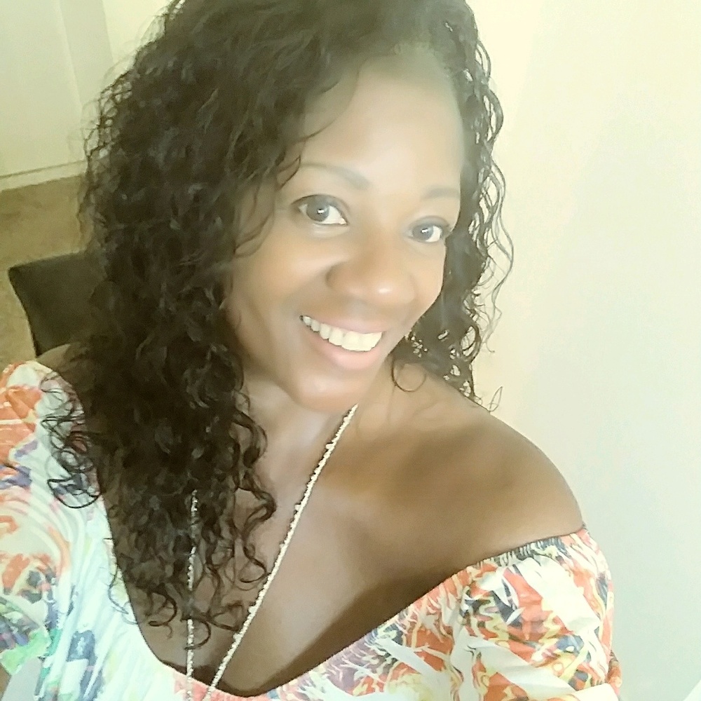 Meet your Posher, Sandra